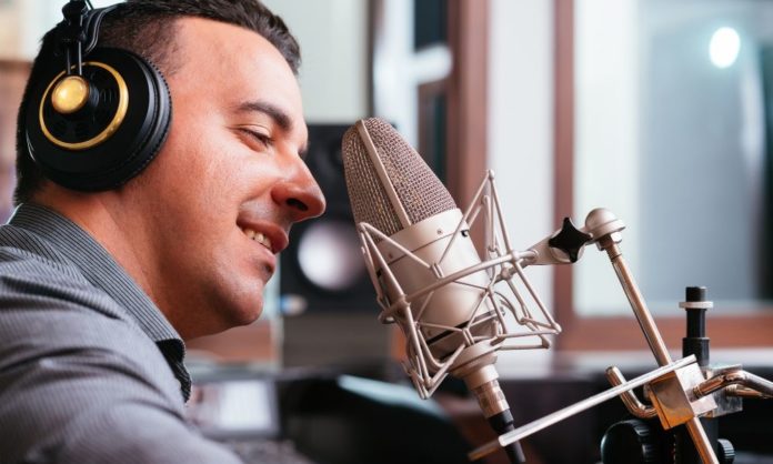 How to Select the Right Voice Over Actor How to Select the Right Voice Over Actor