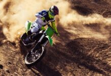 4 Tips for Buying a Pair of Dirt Bike Goggles
