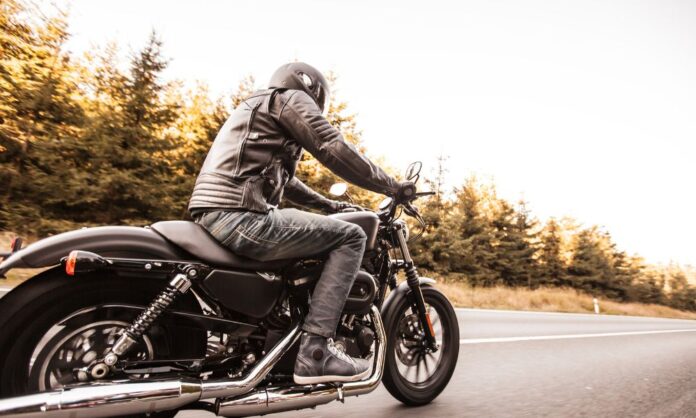 Pros and Cons of Owning a Motorcycle as a College Student