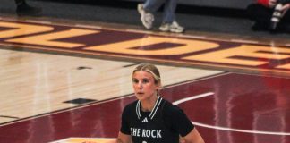 Gannon cruises past SRU