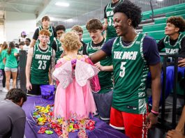 Student-athletes celebrate Halloween with community