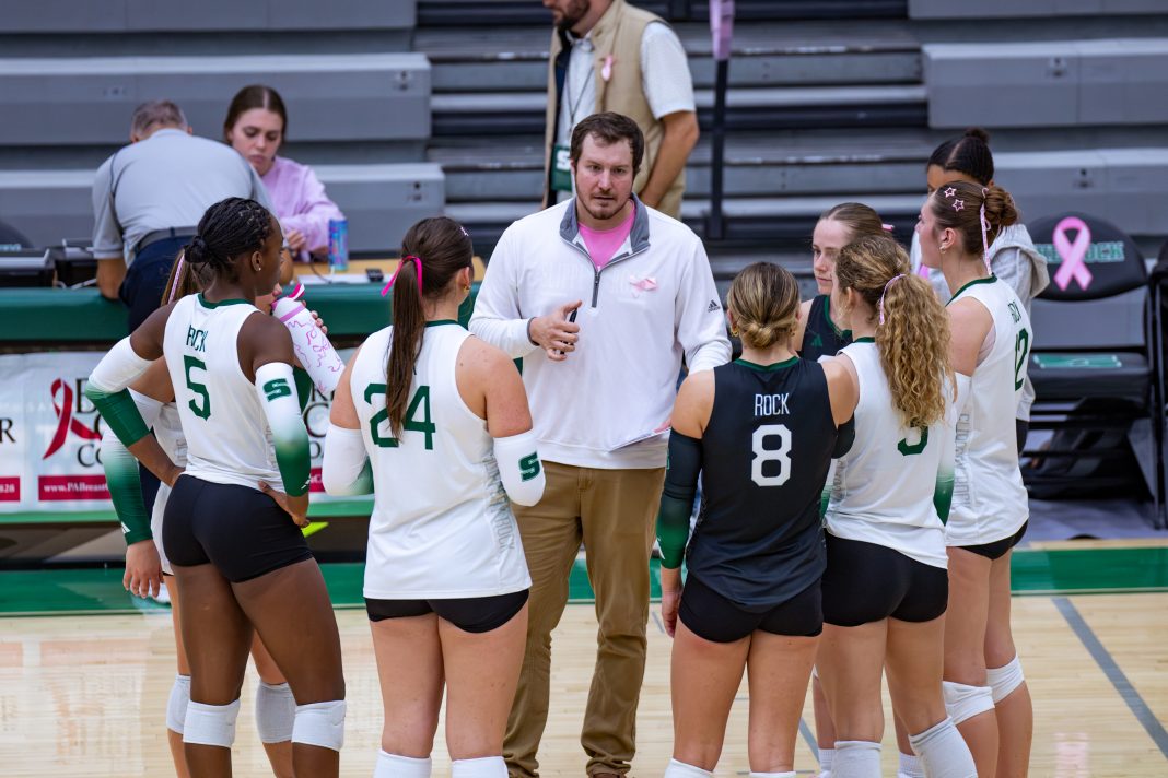 The Rock Rockets Rock volleyball falls in pair of weekend contests - The Rocket